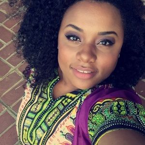 Meet your Posher, Alisha